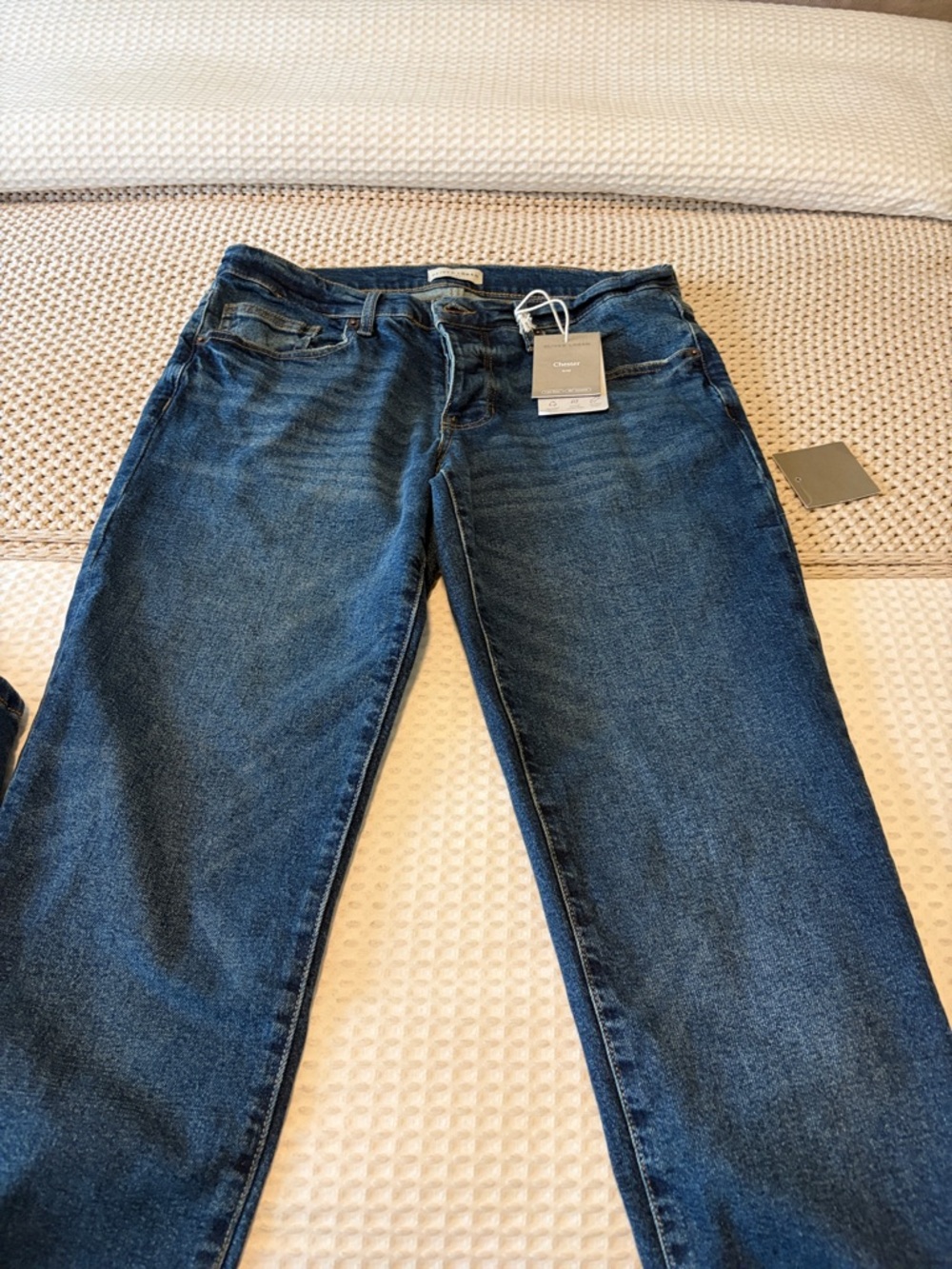 Straight-Leg Women's Jeans in Dark Blue Denim